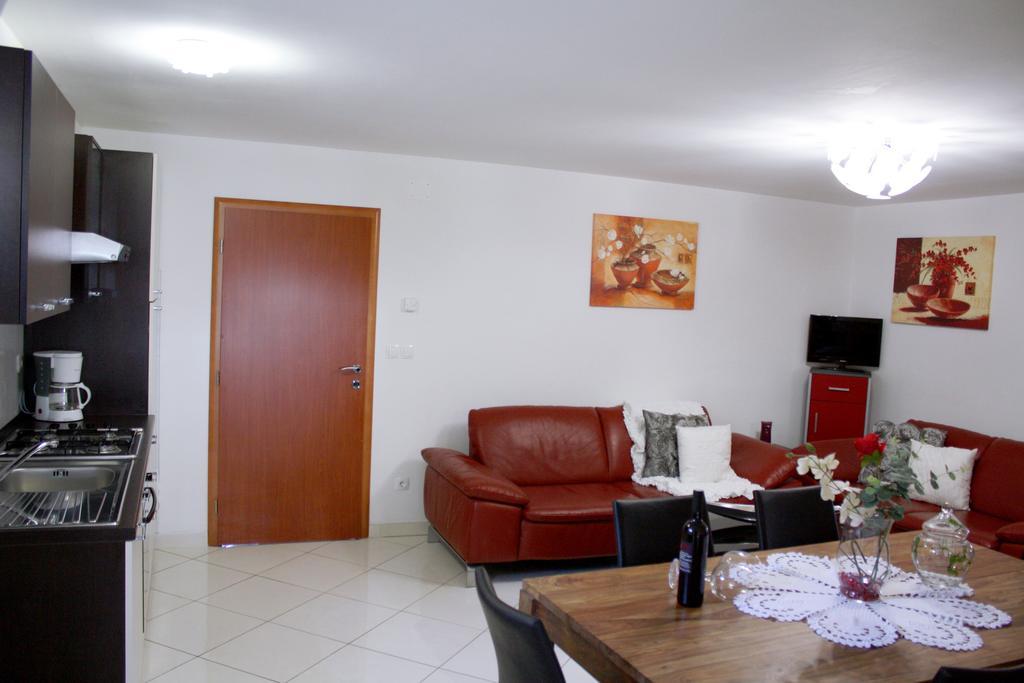 Apartments Villa Lili Umag Cameră foto